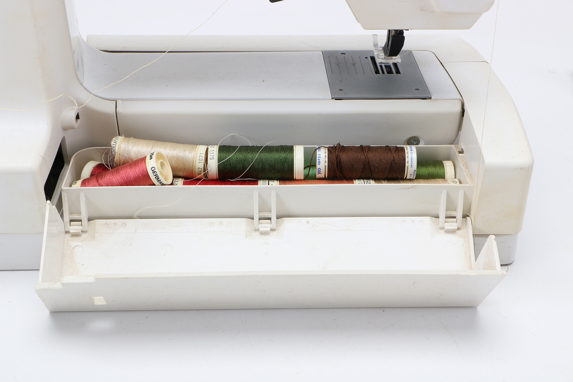 Husqvarna Embroidery Sewing Machine and Accessories