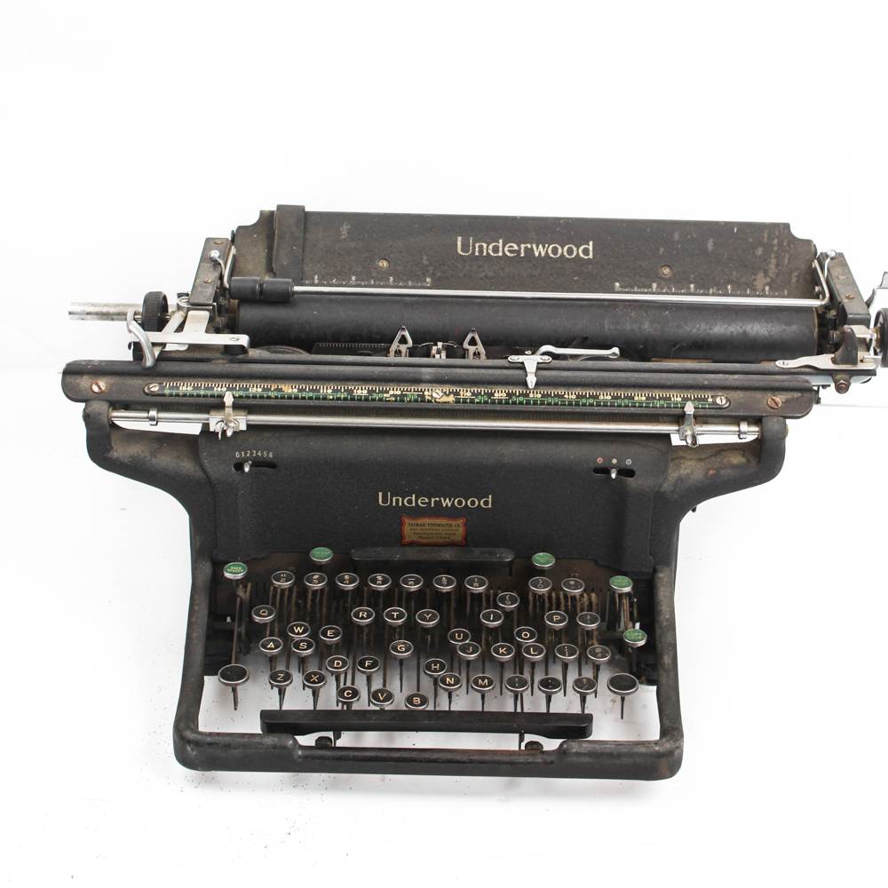 Vintage Underwood Typewriter