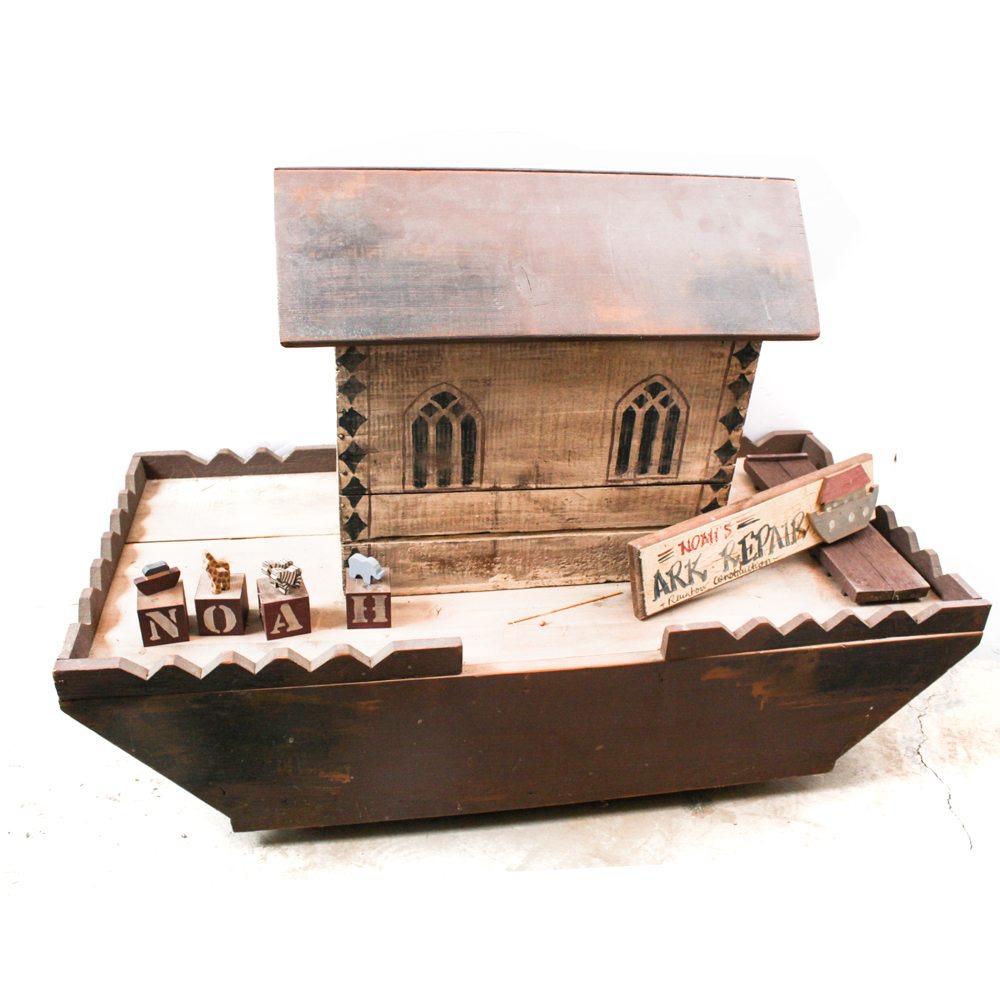 Rustic Noah's Ark Display