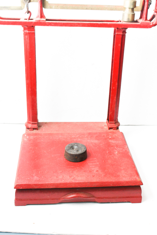 Antique Cast Iron Howe Grocer Scale