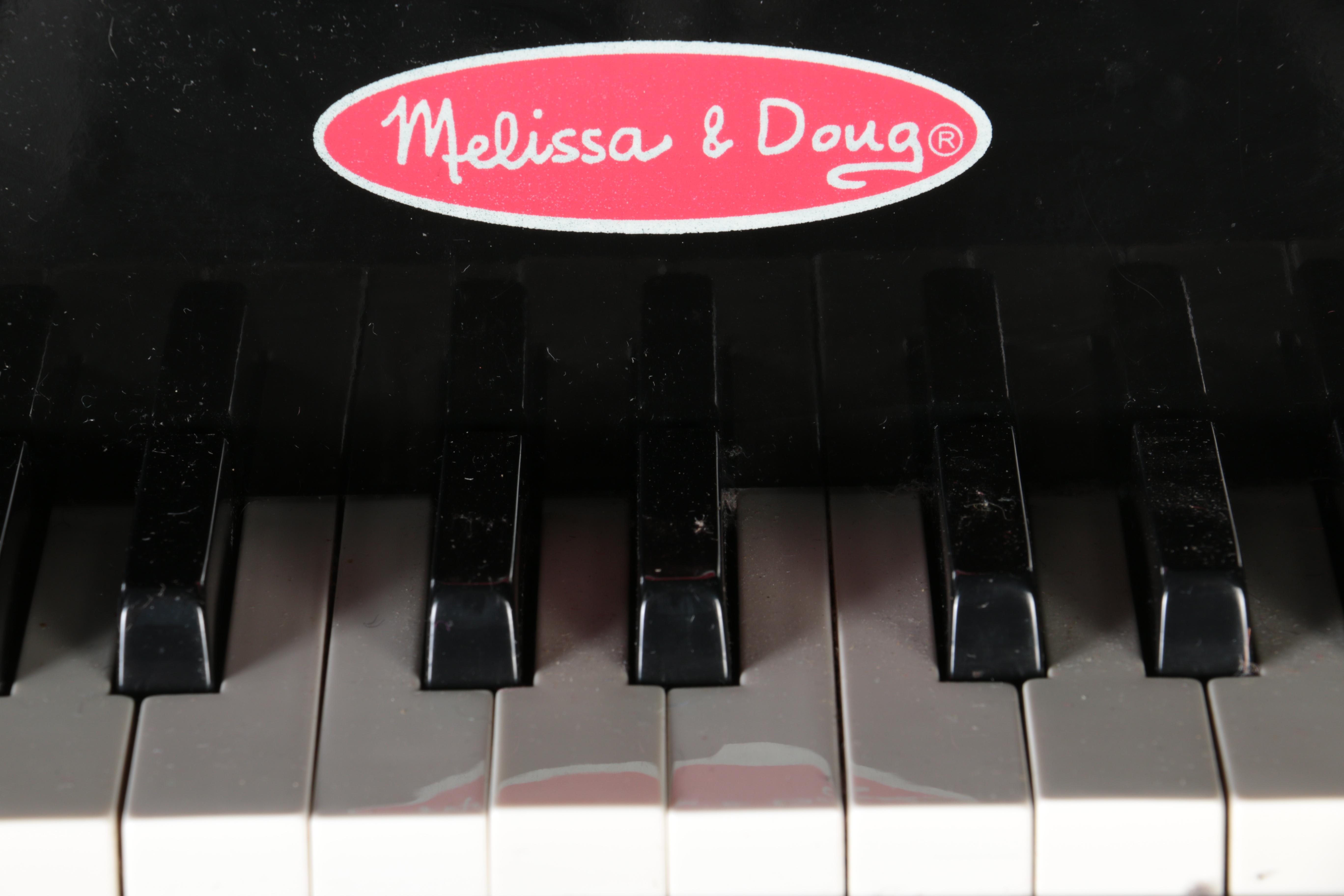 Melissa and Doug Tinker Play Introduction Piano