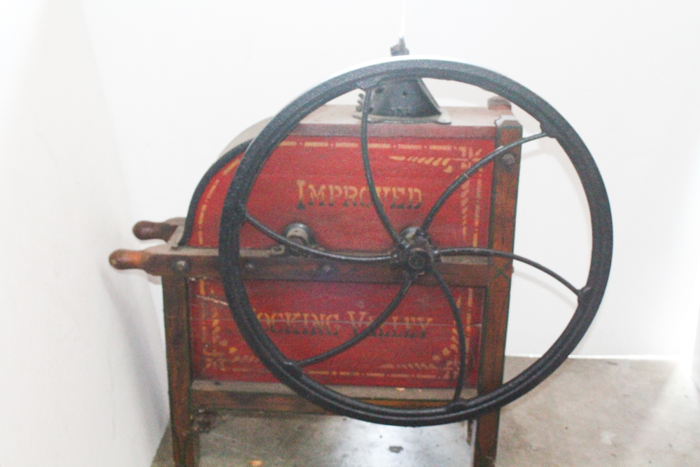 Vintage "Improved Hocking Valley" Corn Sheller