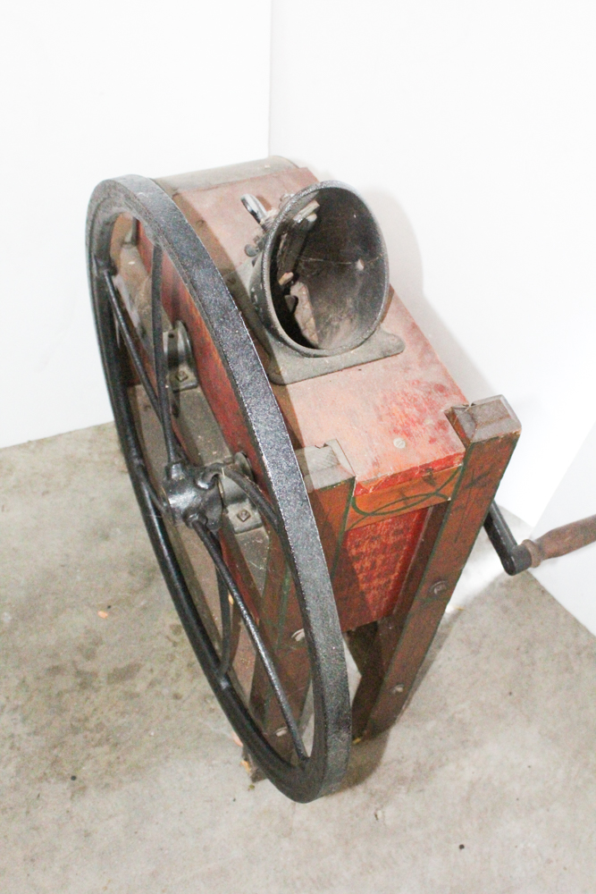 Vintage "Improved Hocking Valley" Corn Sheller