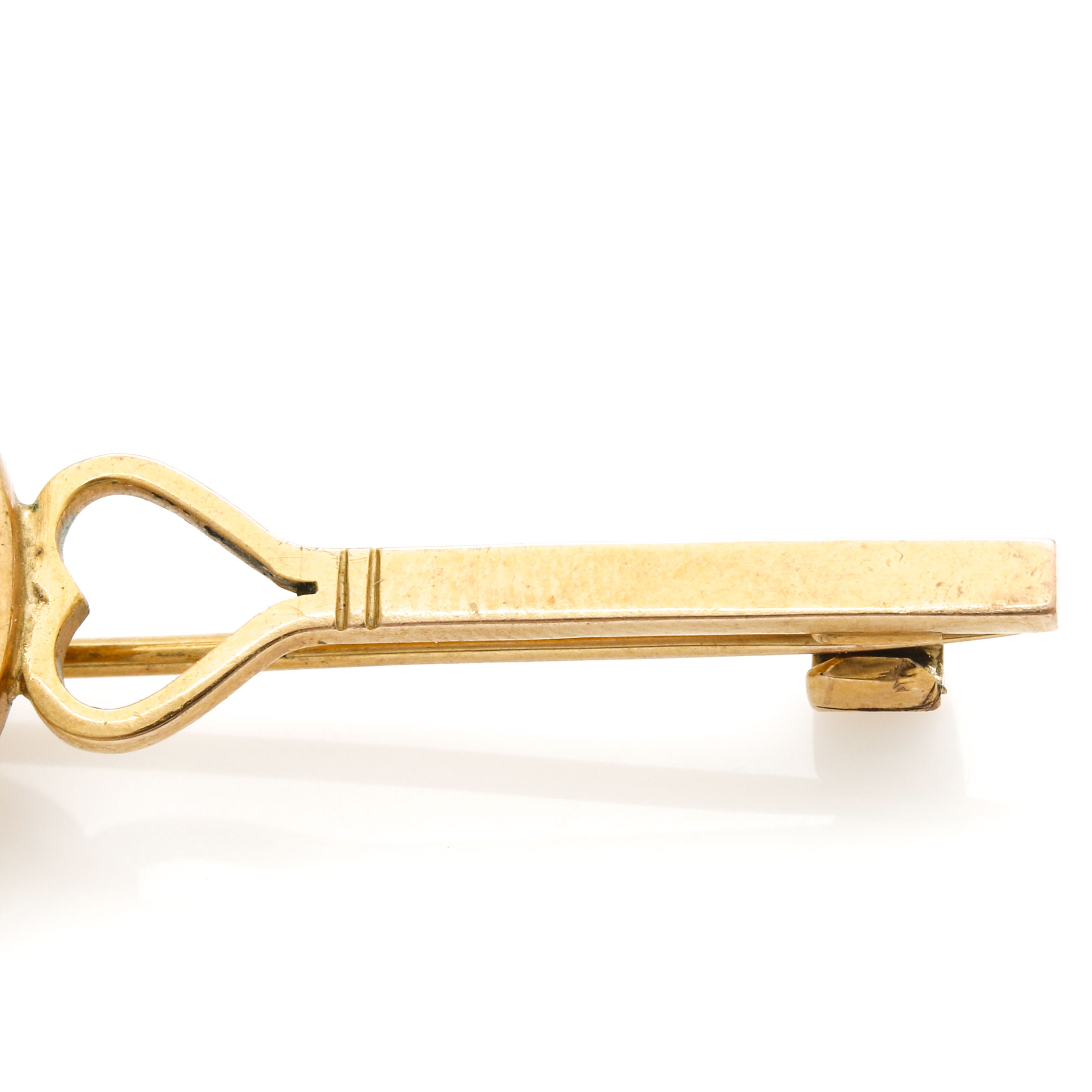 9K Yellow Gold Carved Shell Wolf Cameo Bar Pin