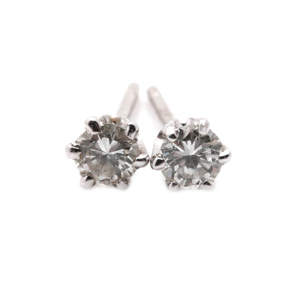 14K White Gold Diamond Stud Earrings