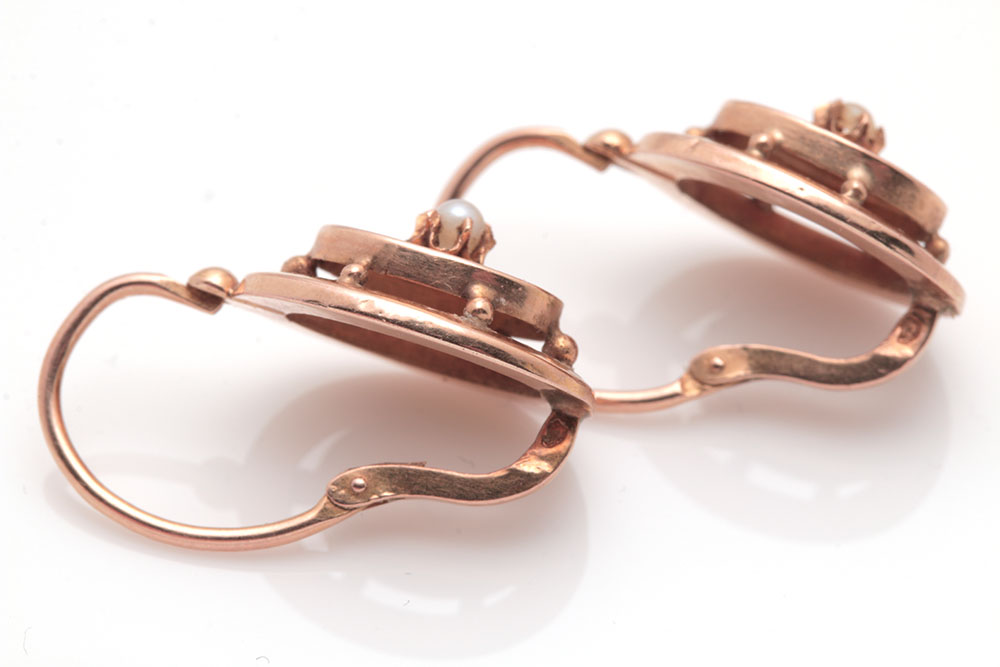 18K Yellow Gold Cultured Pearl Earrings