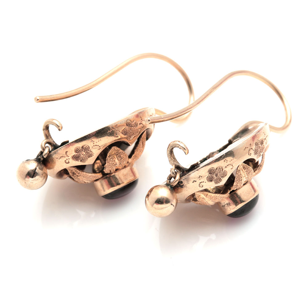 Victorian Form 14K Yellow Gold Garnet Floral Earrings