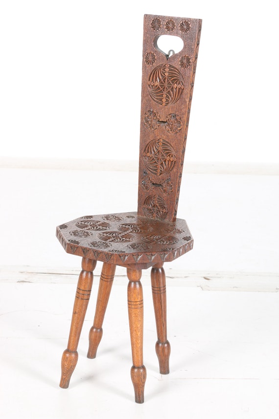 Western European Influenced Carved Oak Hall Chair