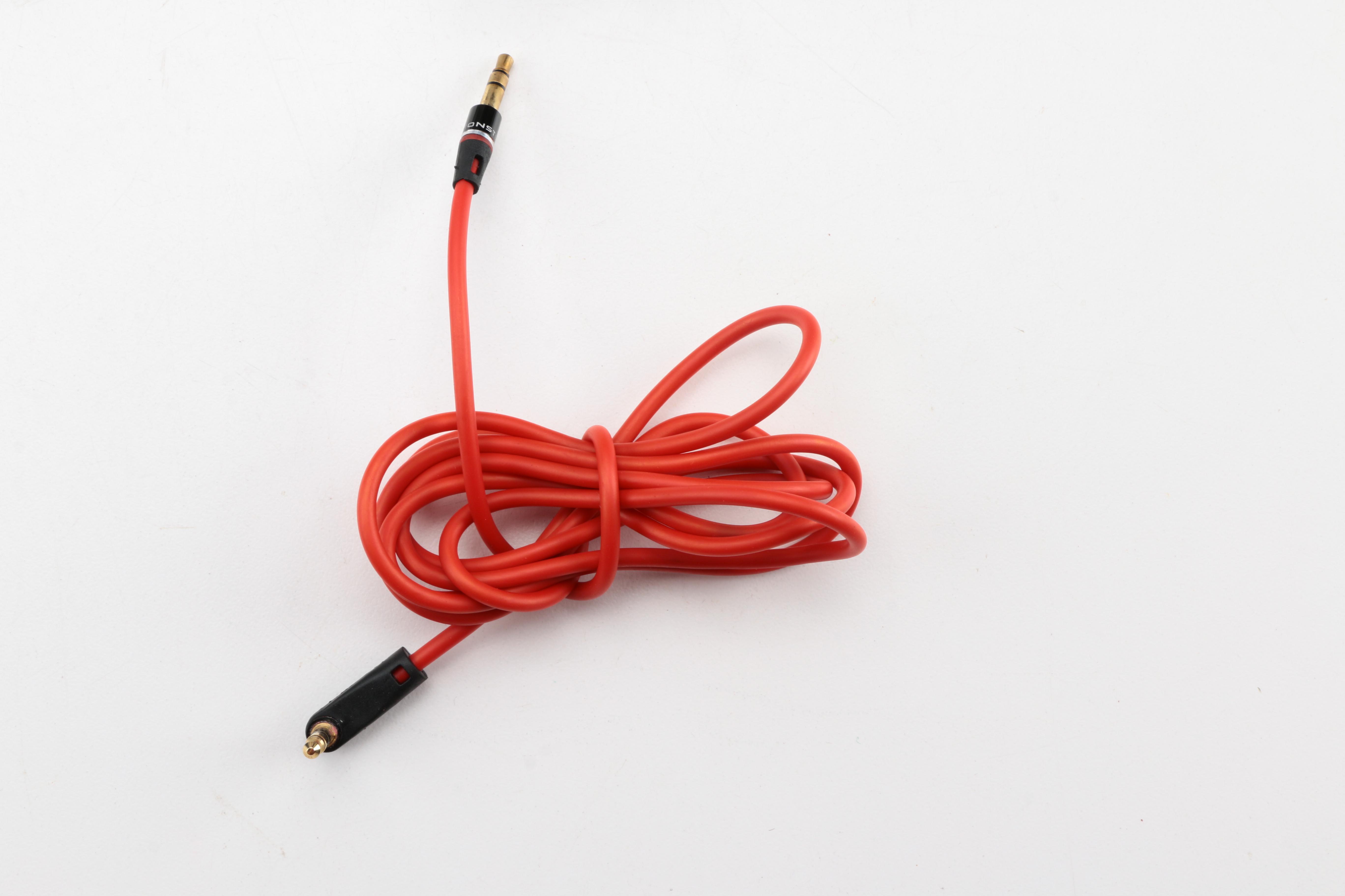 Limited Edition Michael Jackson Beats by Dr. Dre Headphones