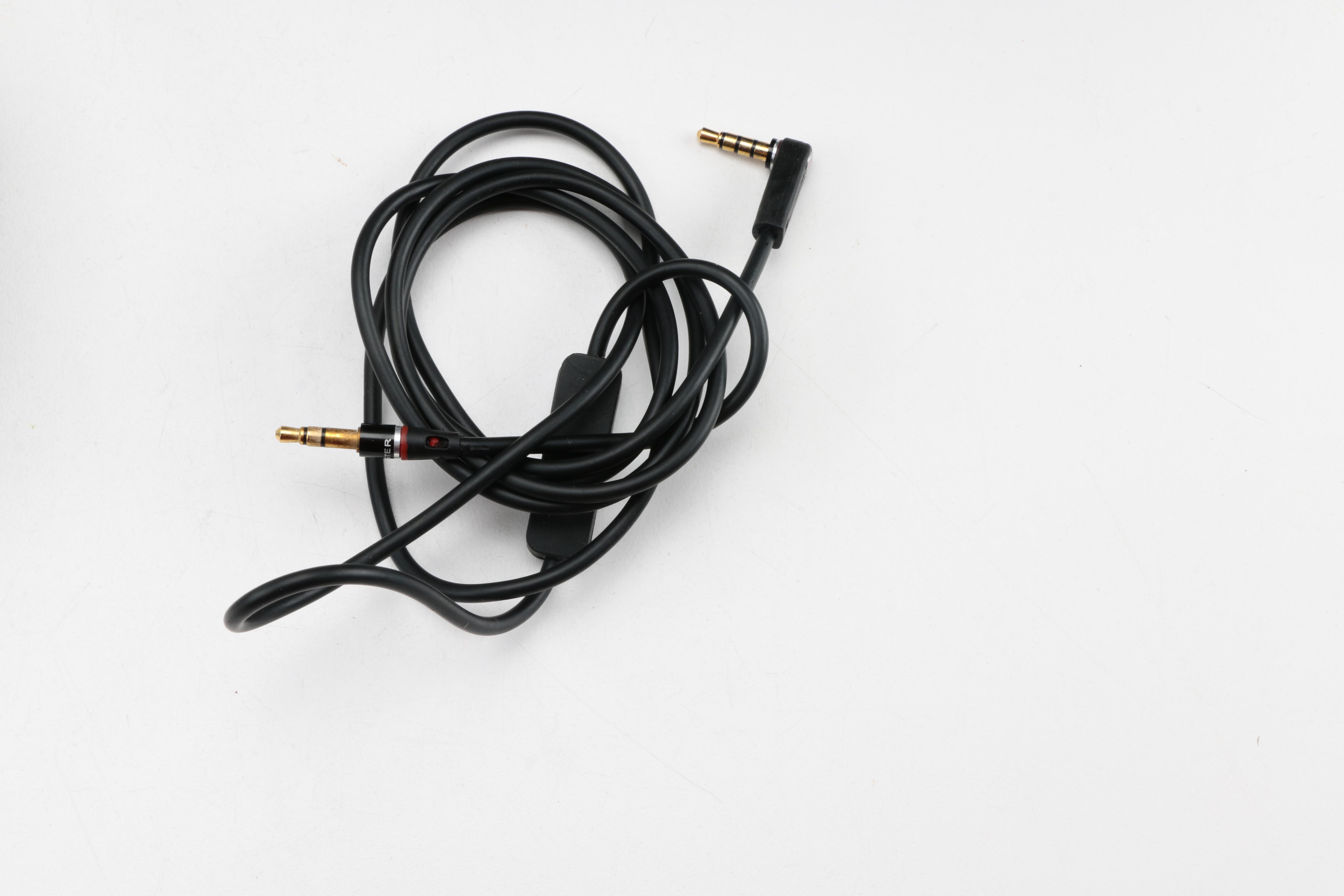 Limited Edition Michael Jackson Beats by Dr. Dre Headphones