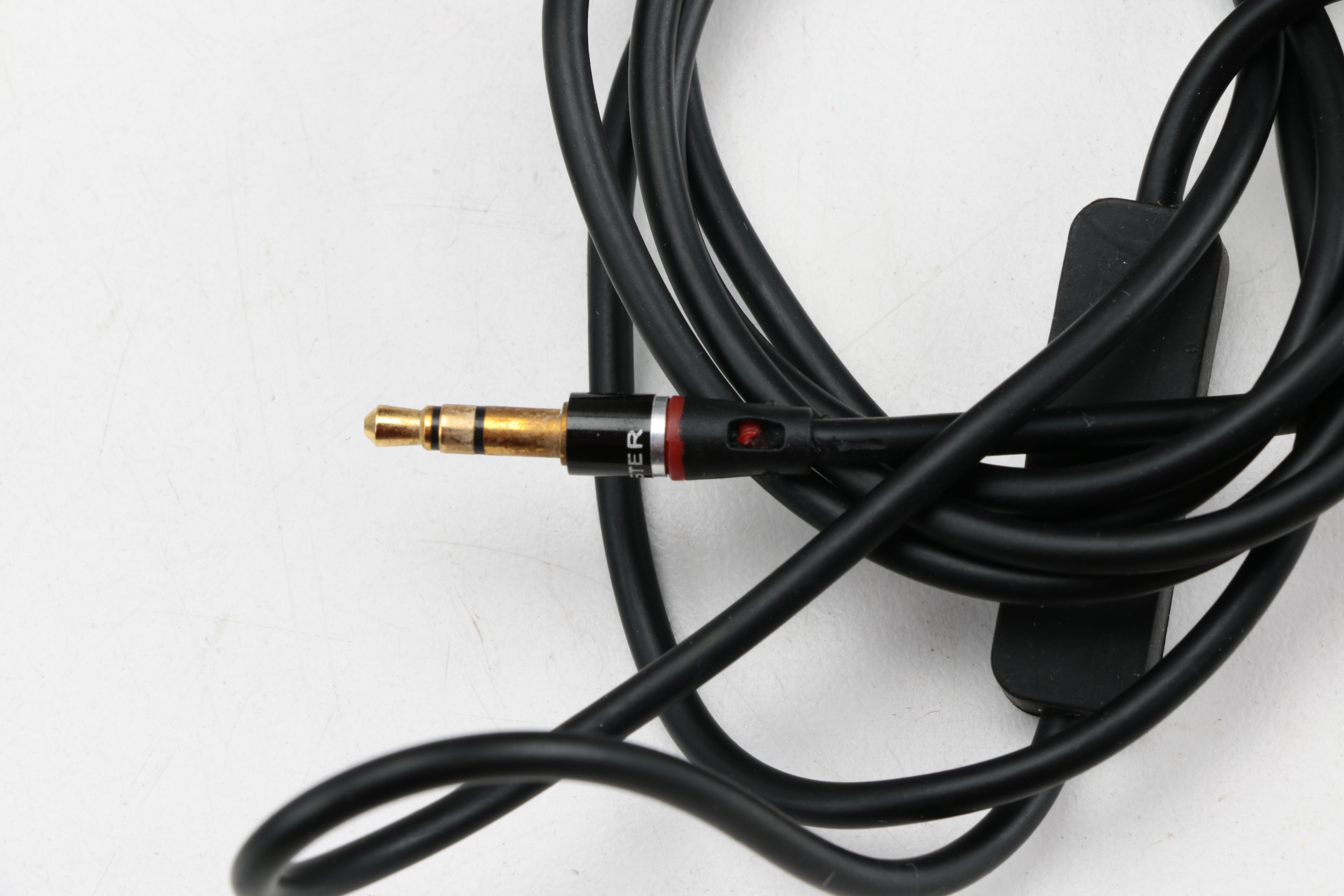 Limited Edition Michael Jackson Beats by Dr. Dre Headphones