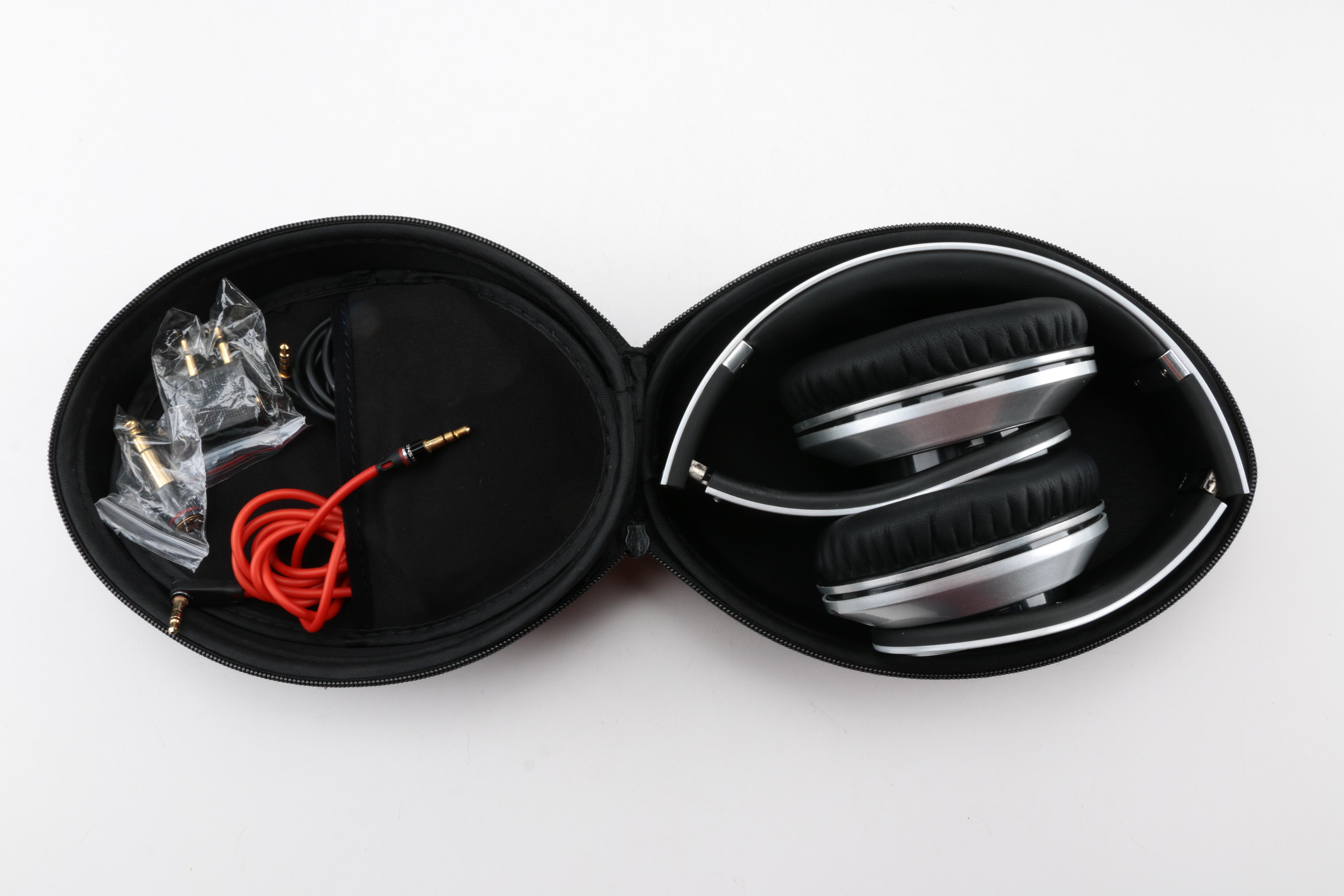 Limited Edition Michael Jackson Beats by Dr. Dre Headphones