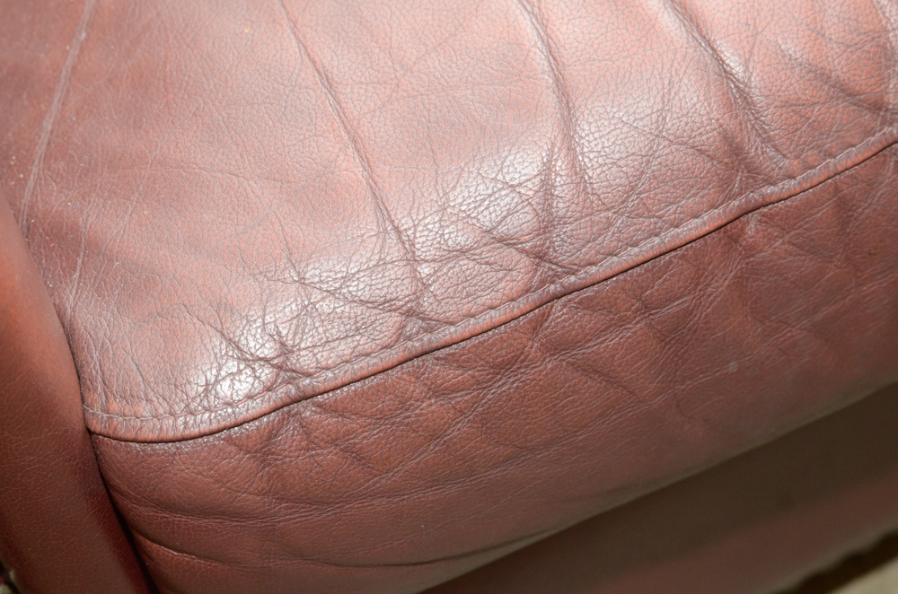 Divani Chateau D'ax Italian Leather Recliner