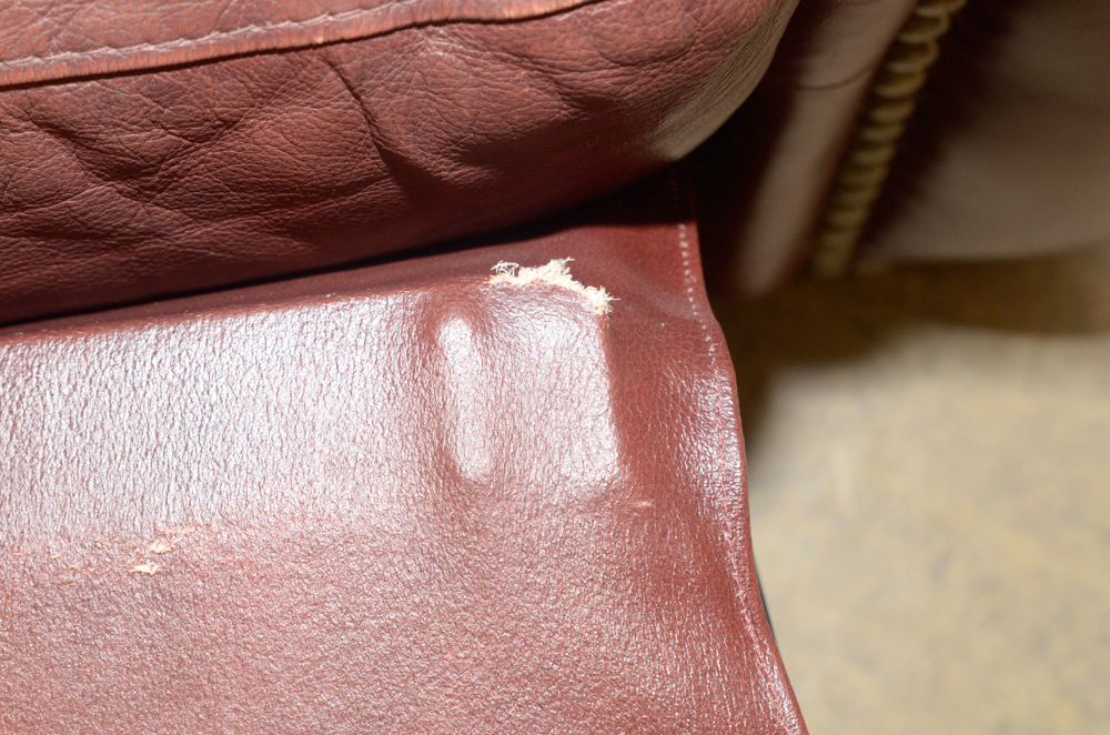 Divani Chateau D'ax Italian Leather Recliner