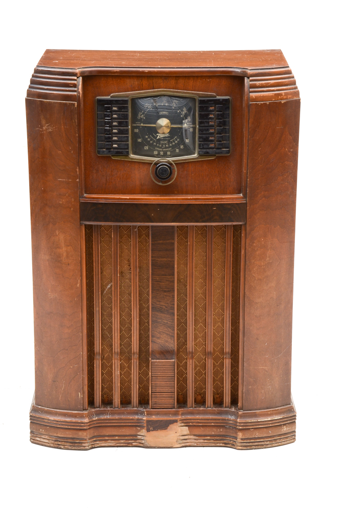 Zenith 12H670 Newport Tube Console Radio