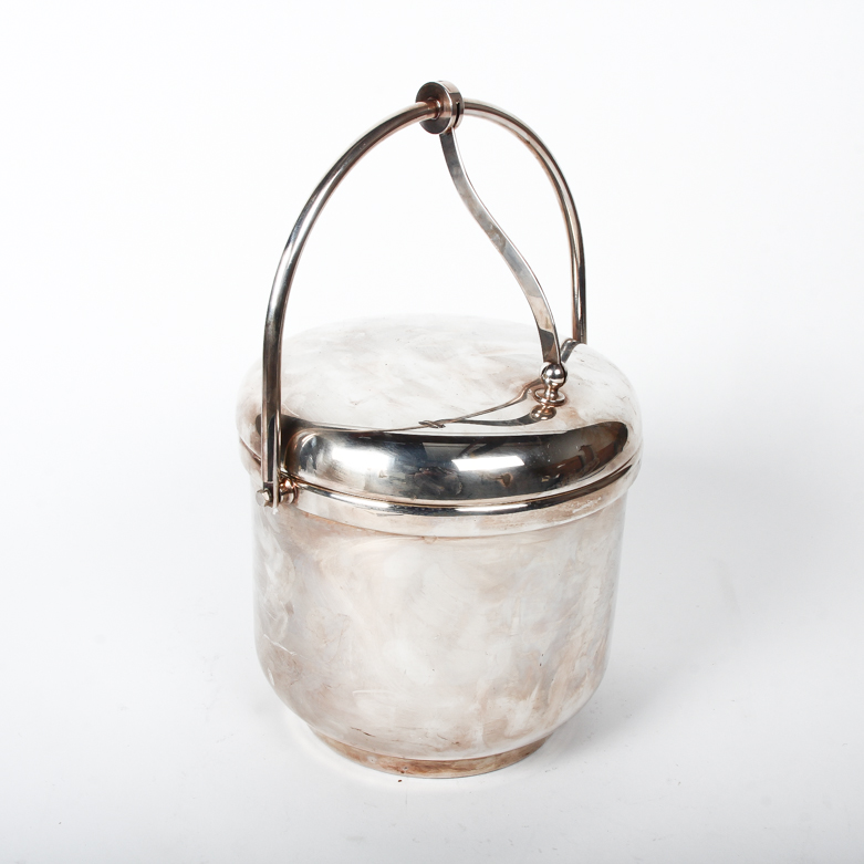Reed & Barton Silver Plate Ice Bucket
