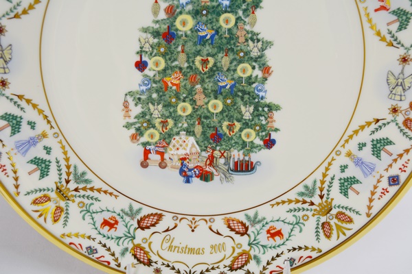 Lenox 2000 Sweden Christmas Trees Around The World Collector Plate