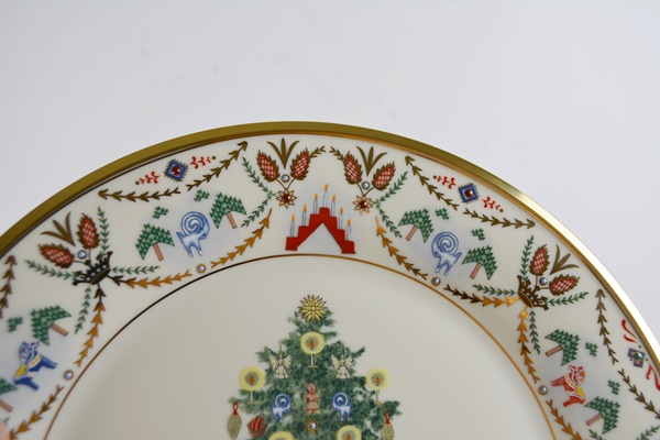 Lenox 2000 Sweden Christmas Trees Around The World Collector Plate
