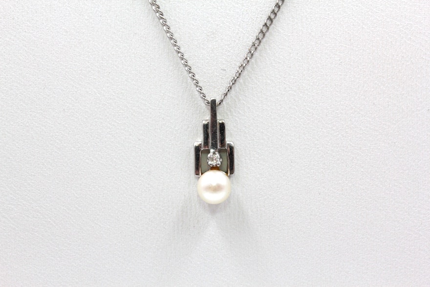 14K White Gold Plated Pearl and White Sapphire Pendant Necklace
