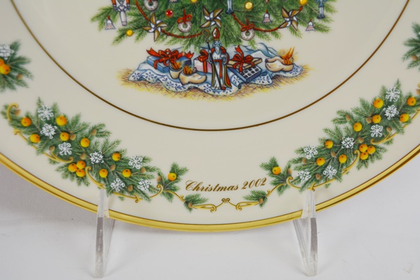 Lenox 2002 The Netherlands Christmas Trees Around The World Collector Plate