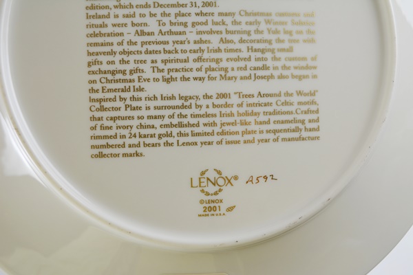 Lenox 2001 Ireland Christmas Trees Around The World Collector Plate
