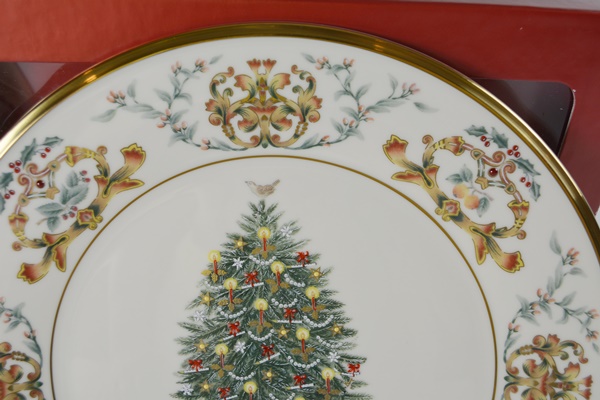 Lenox 2001 Ireland Christmas Trees Around The World Collector Plate