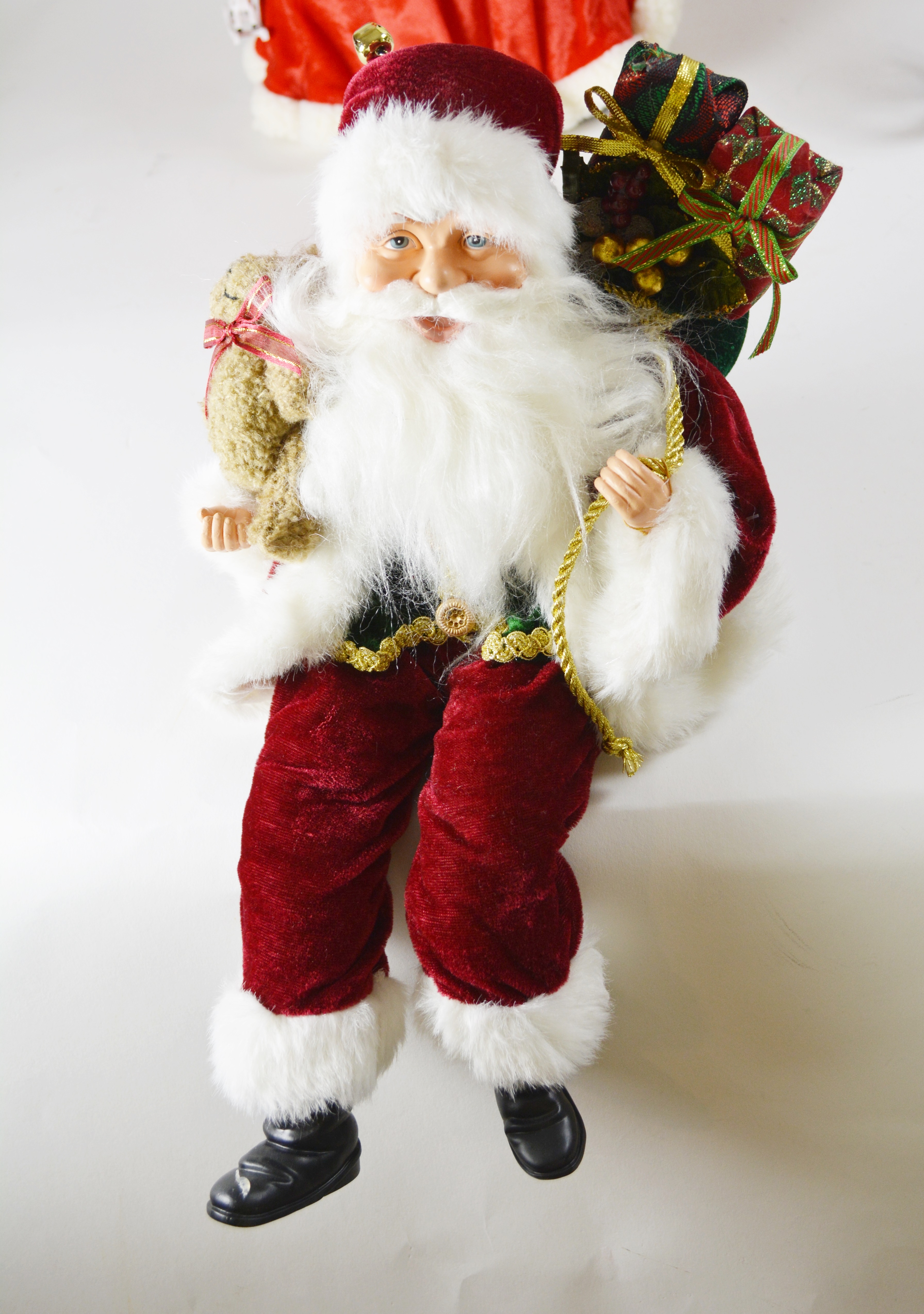 Santa Claus Holiday Decor Items