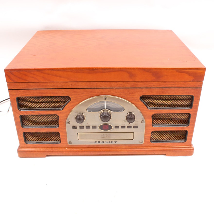 Vintage Style Crosley Wooden Case Record Player/CD Player/Radio