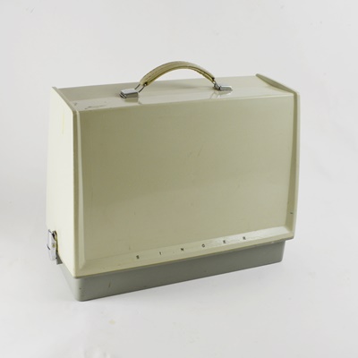 Vintage Singer "Stylist Model 478" Sewing Machine