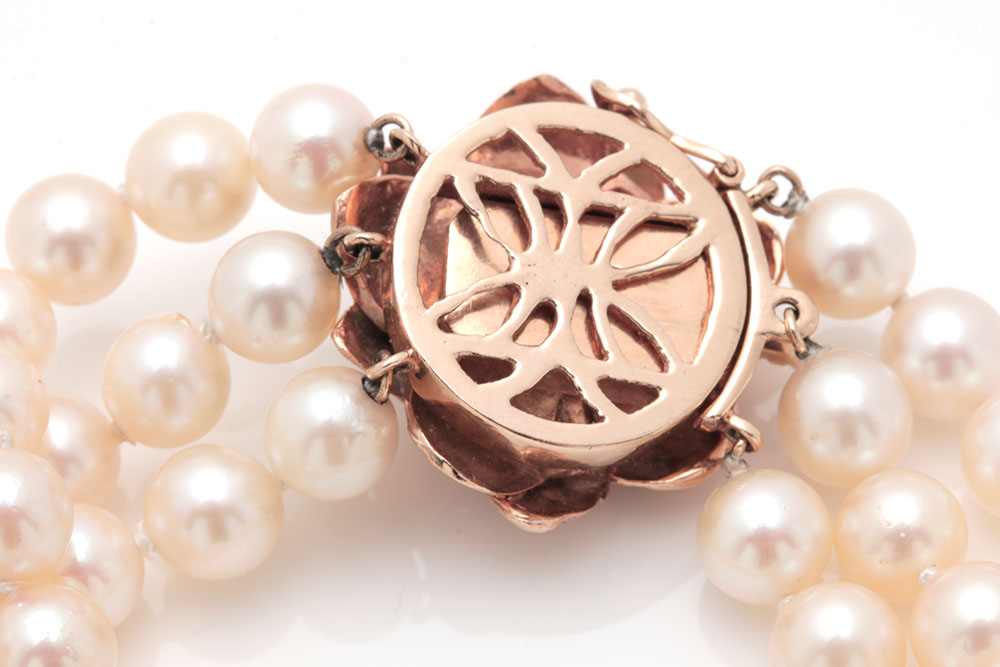 14K Yellow Gold Cultured Pearl and 1.08 CT Emerald Bracelet