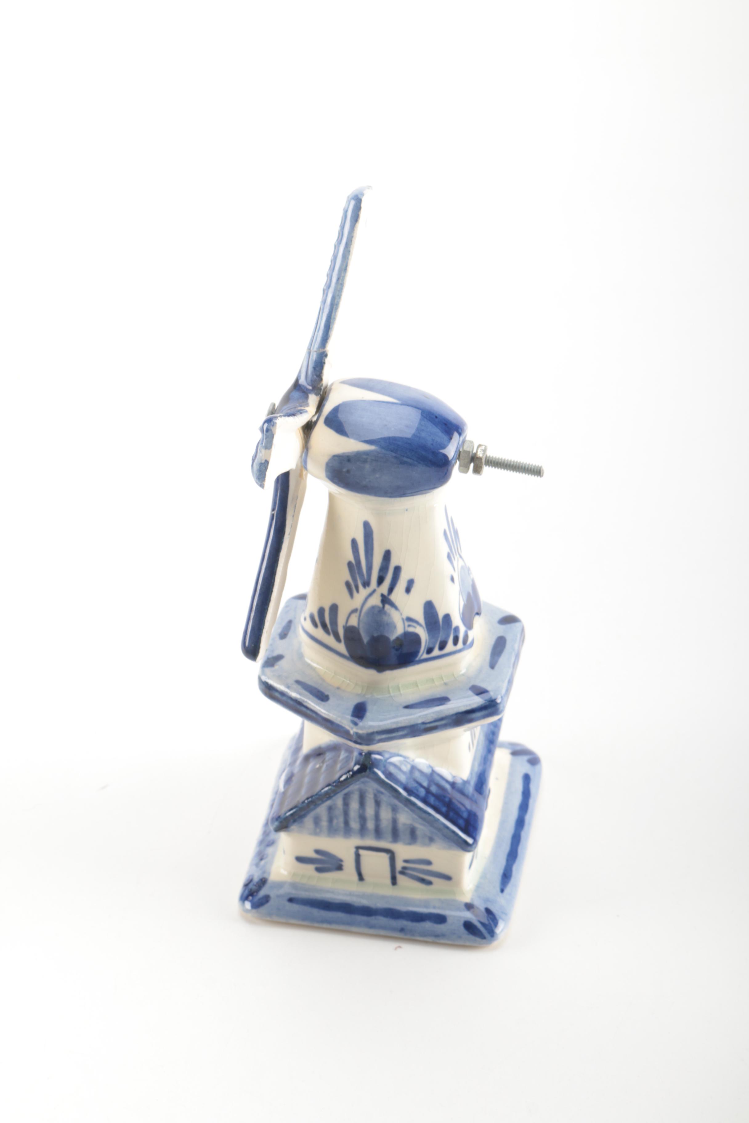 Delft Style Figurines