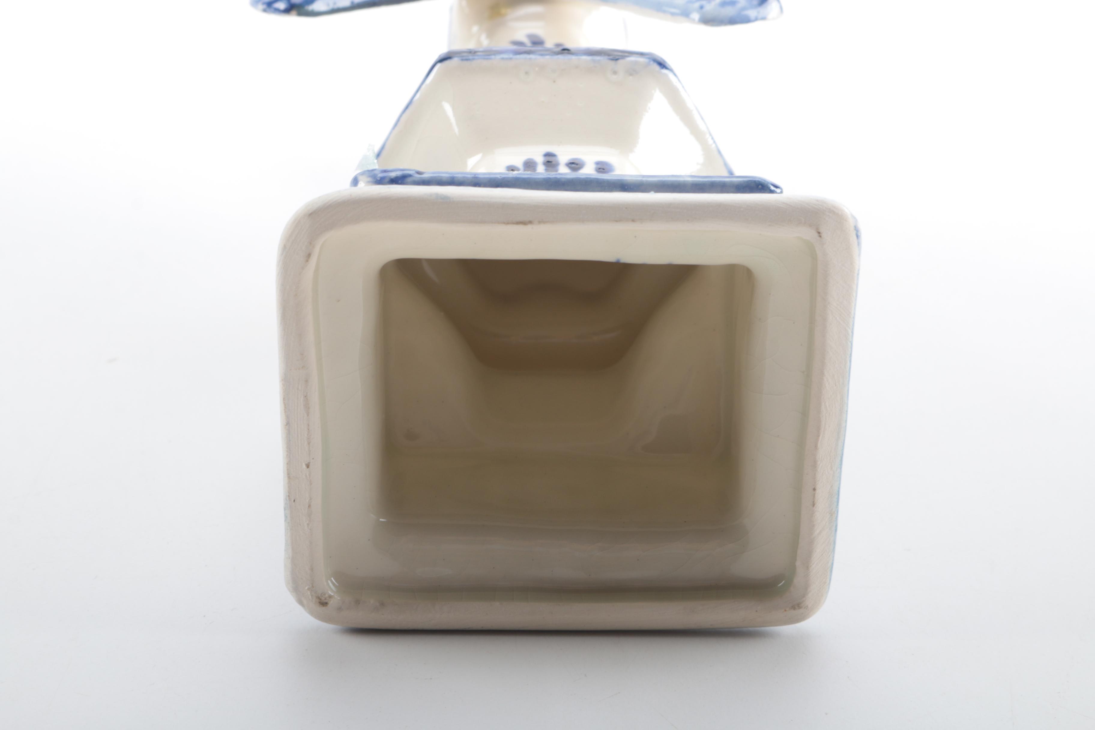 Delft Style Figurines