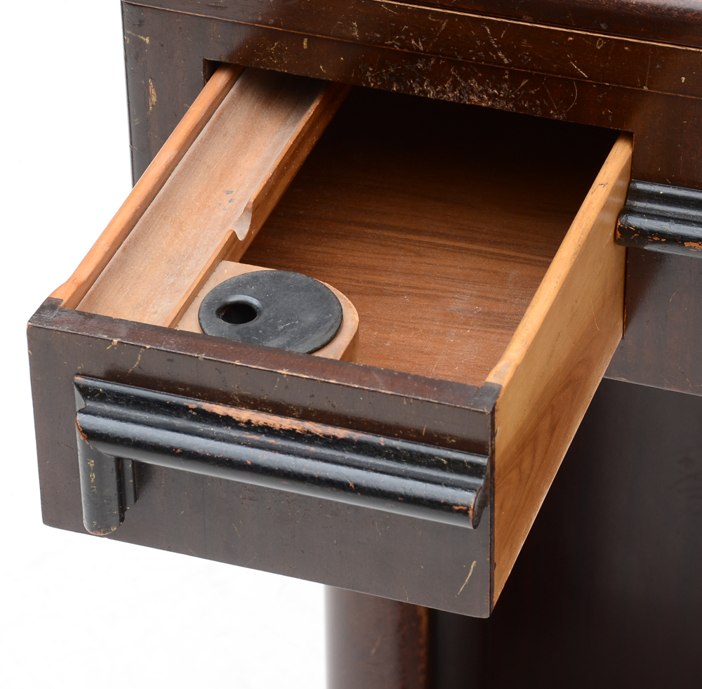 Vintage Singer Electric Sewing Machine i Cabinet with Stool