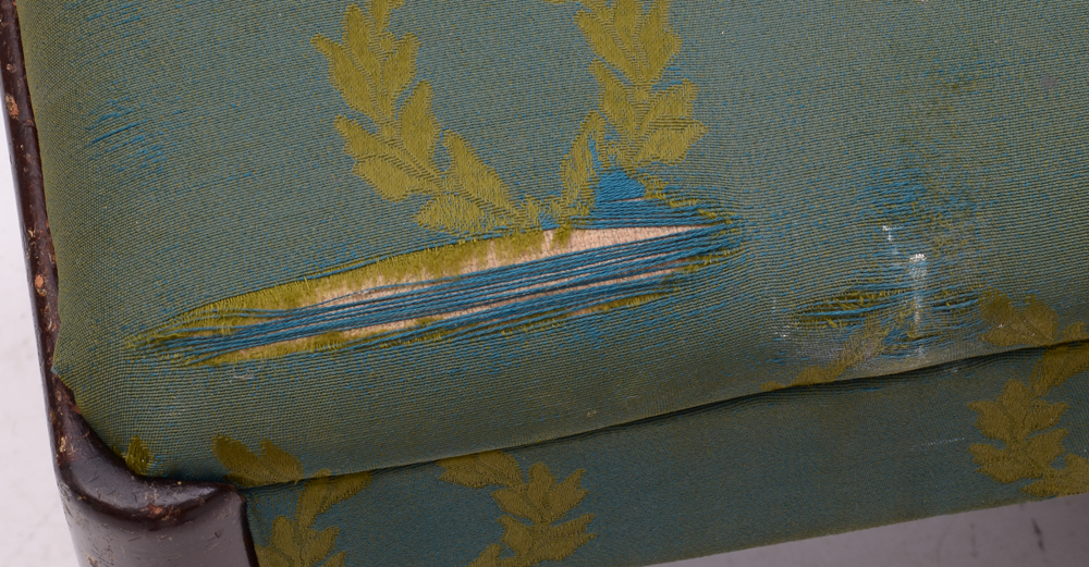 Vintage Singer Electric Sewing Machine i Cabinet with Stool