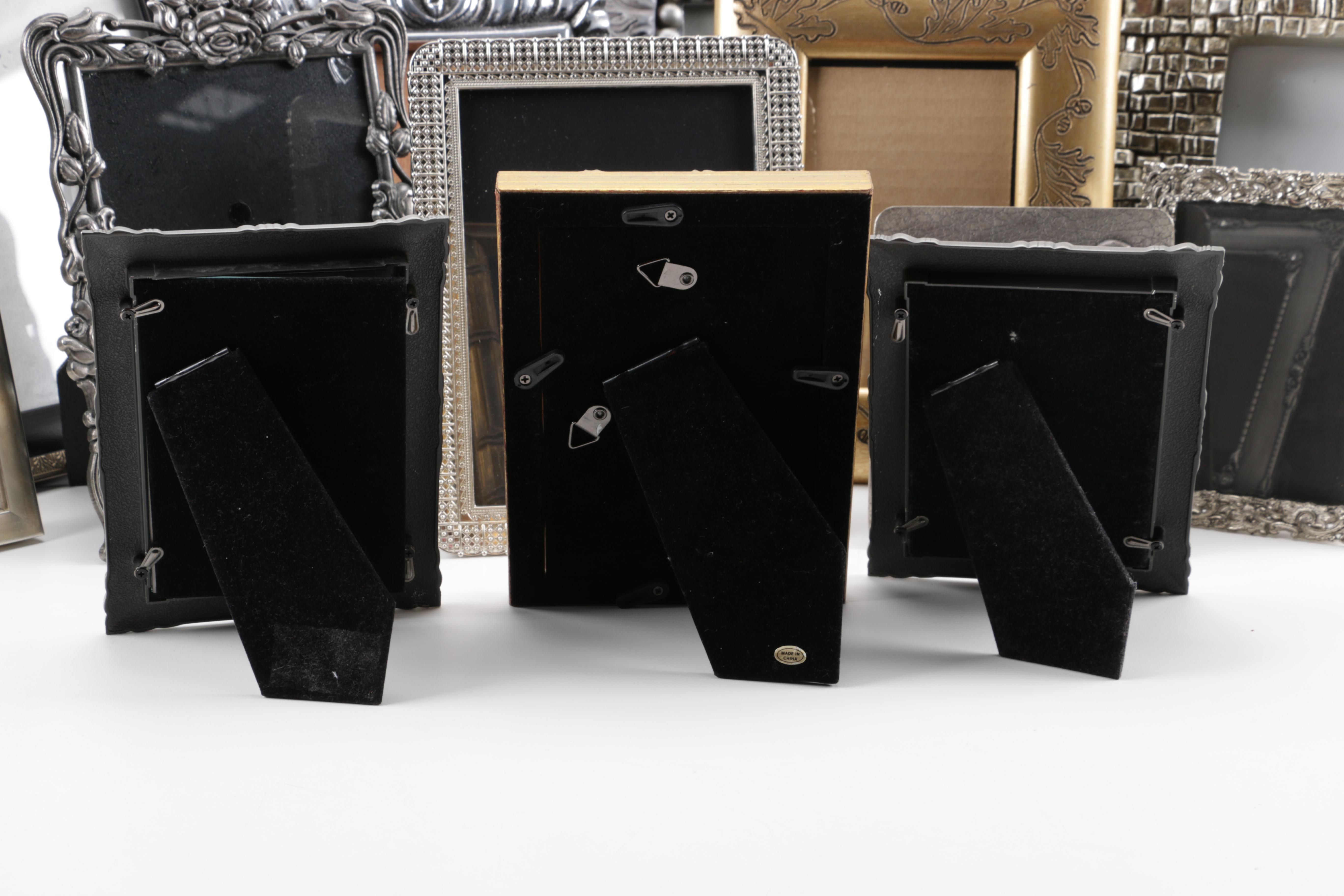 A Collection of Eighteen Decorative Photo Frames