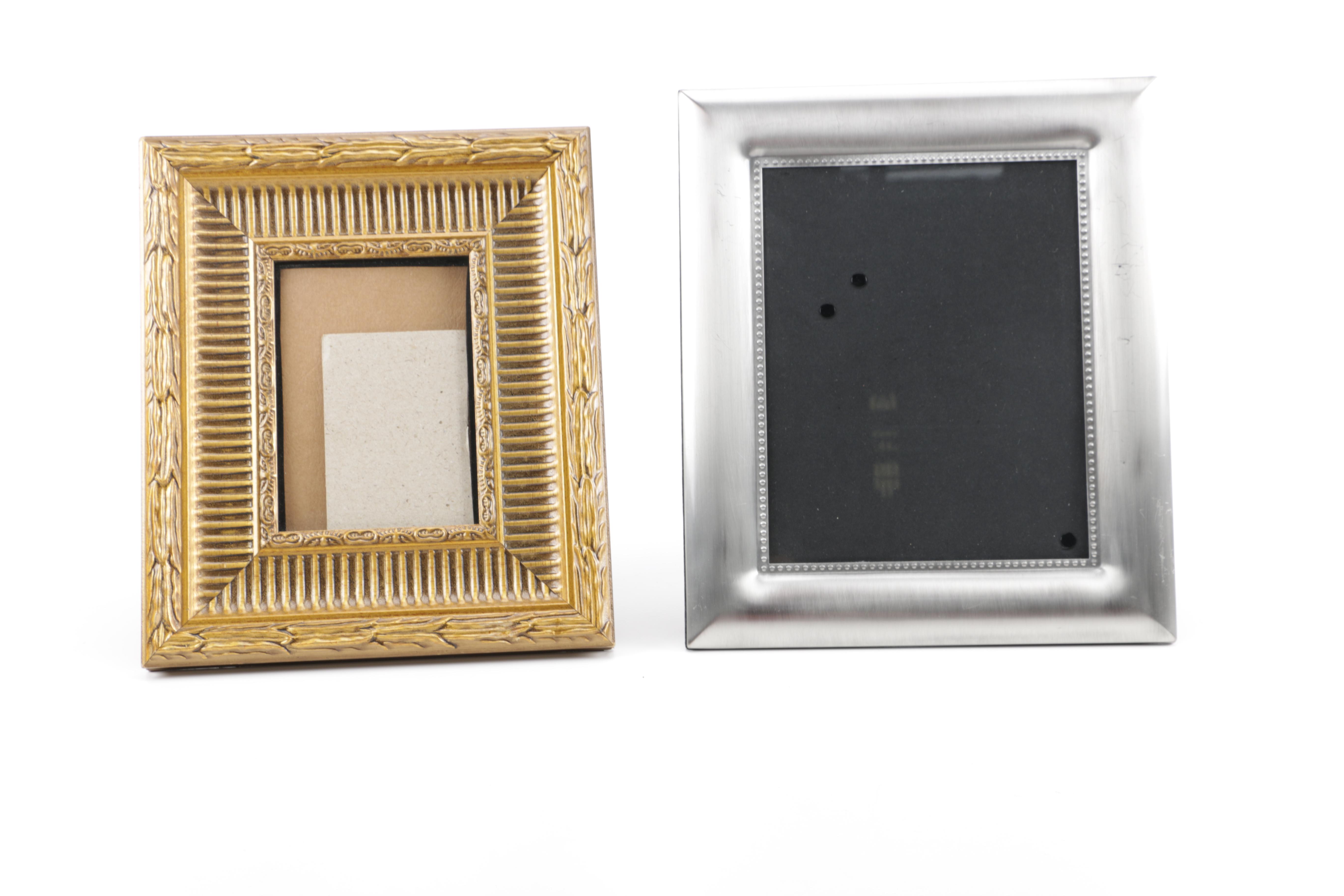 A Collection of Eighteen Decorative Photo Frames