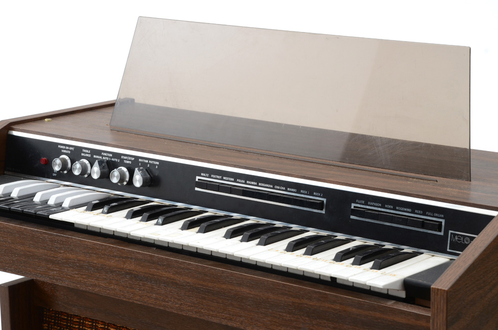 Melo-Sonic 465 Electric Organ