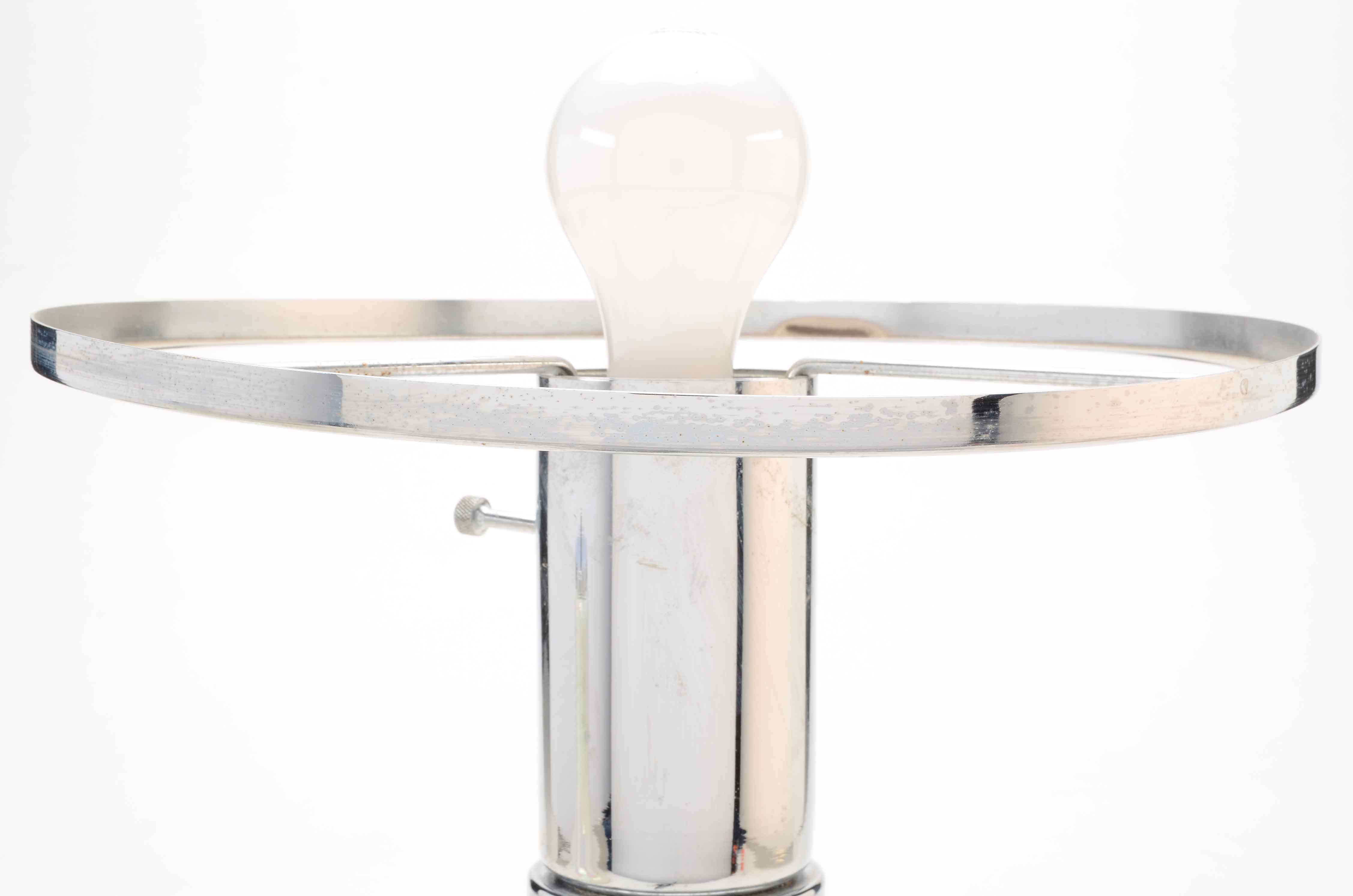 Pearlescent Glass Table Lamp