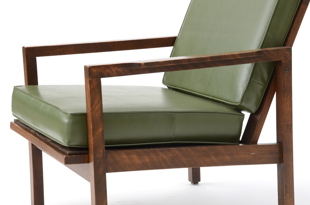Mid Century Modern Walnut Lounge Chair