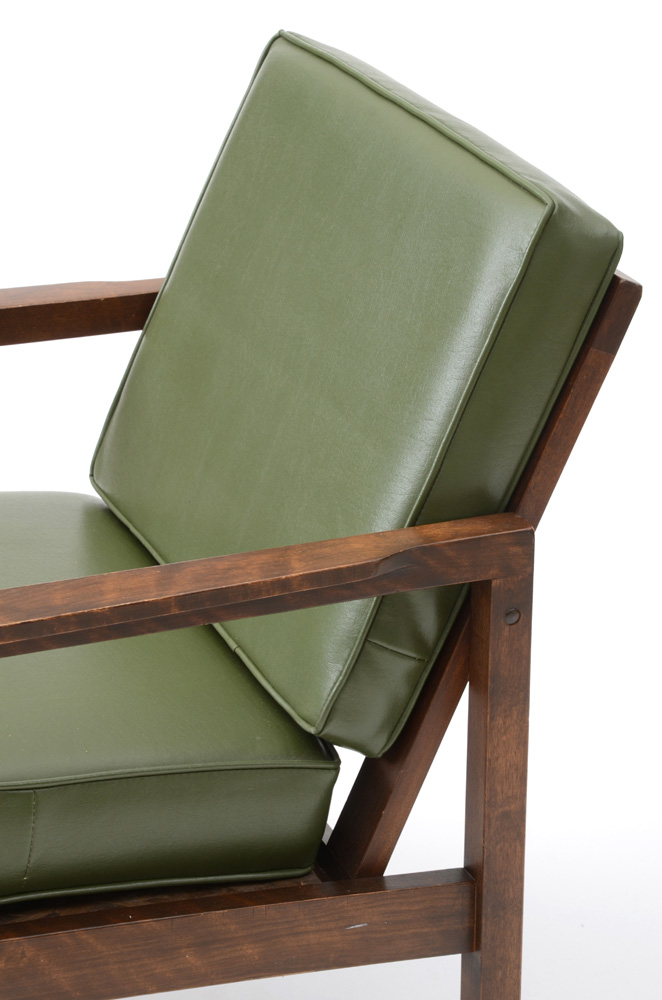 Mid Century Modern Walnut Lounge Chair