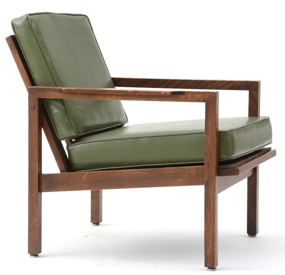 Mid Century Modern Walnut Lounge Chair
