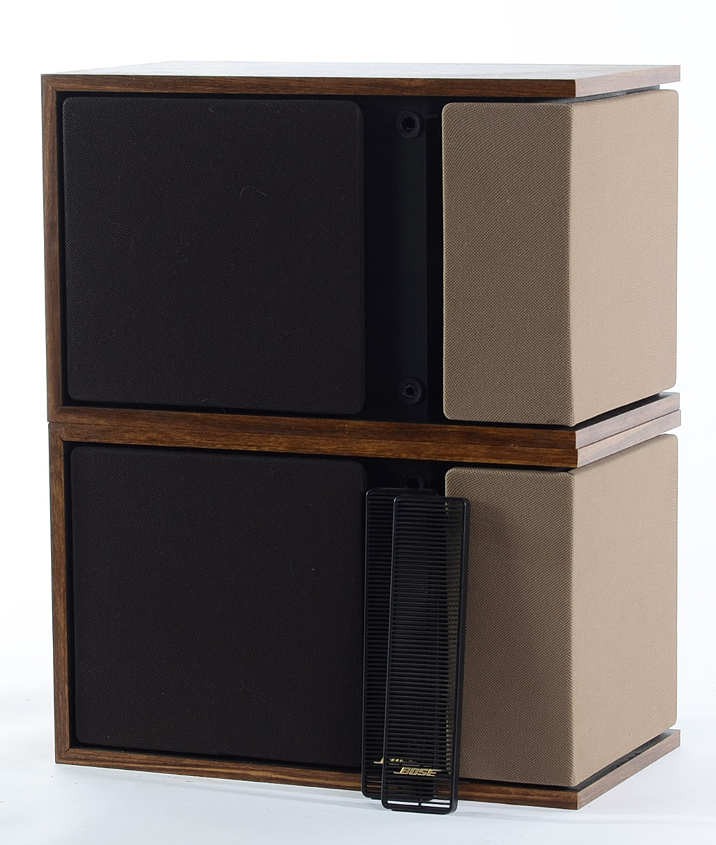 Pair of Bose Shelf Speakers