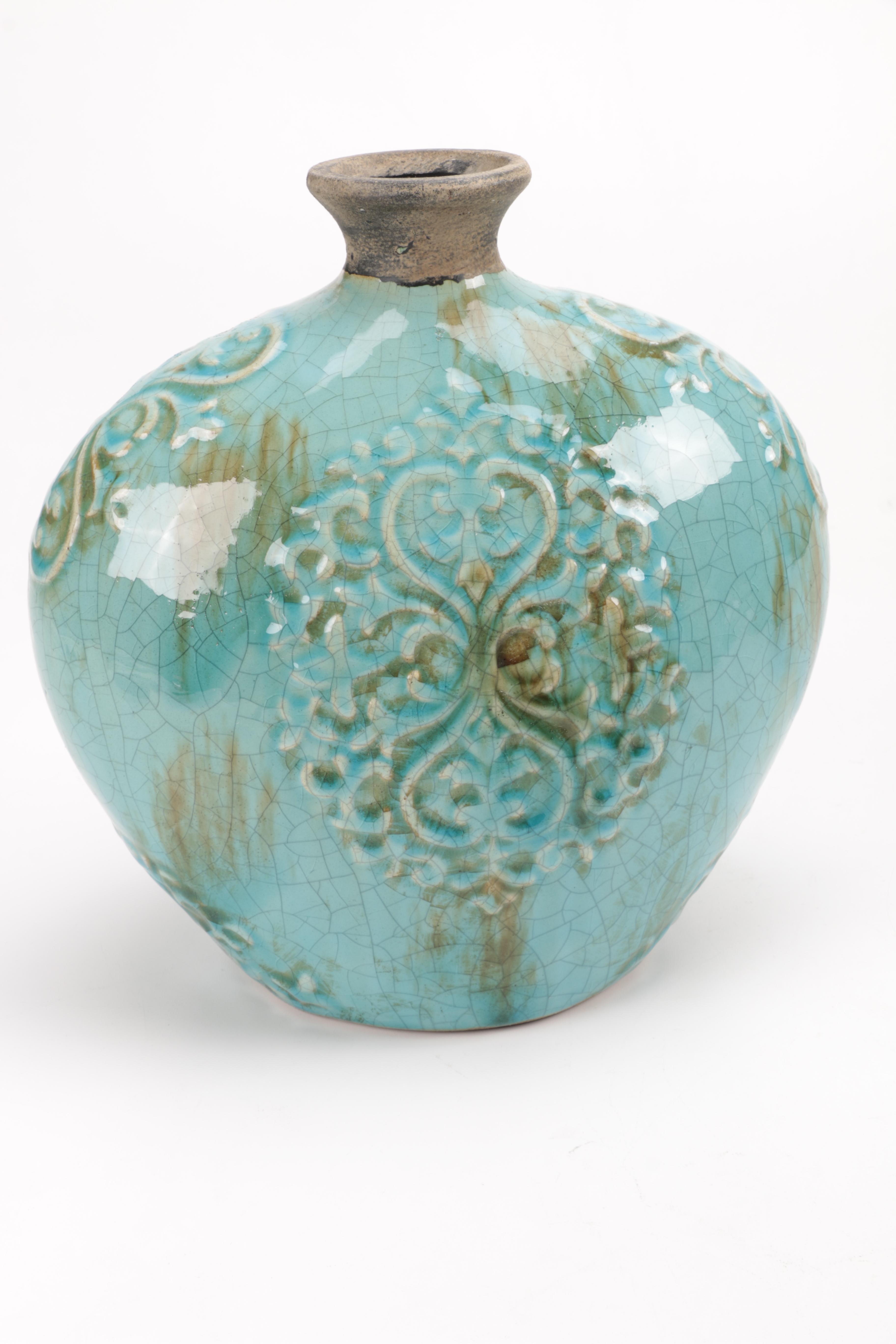 Santai Porcelain and Assorted Ceramic Decor