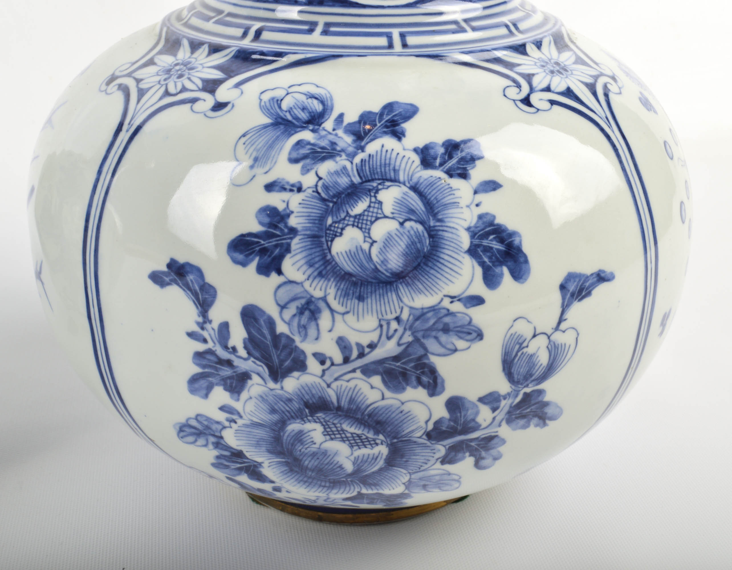 Maitland-Smith Vases