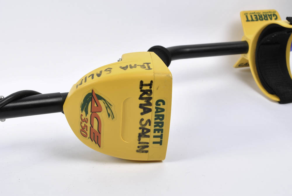 Garrett Ace 350 Metal Detector