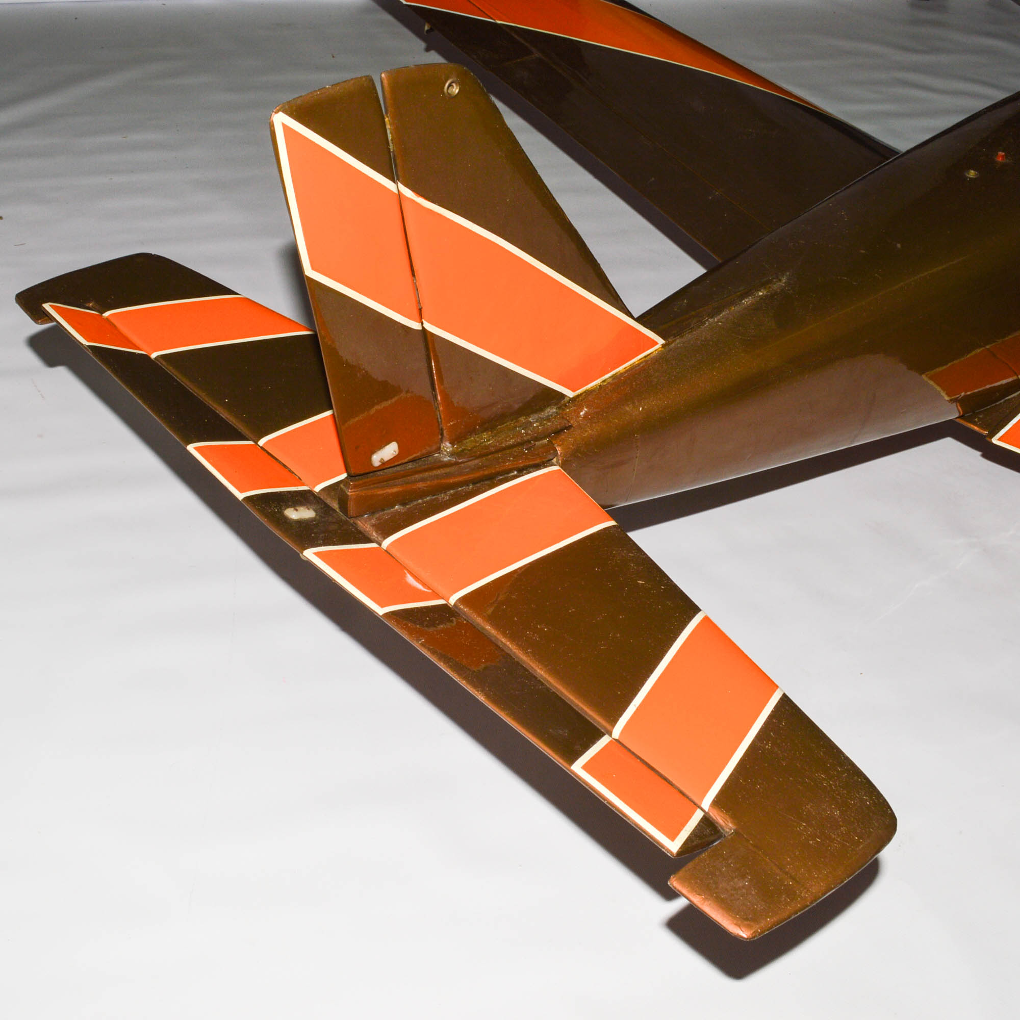 Radio Controlled Piper Comanche 6-Foot Wingspan Model Airplane