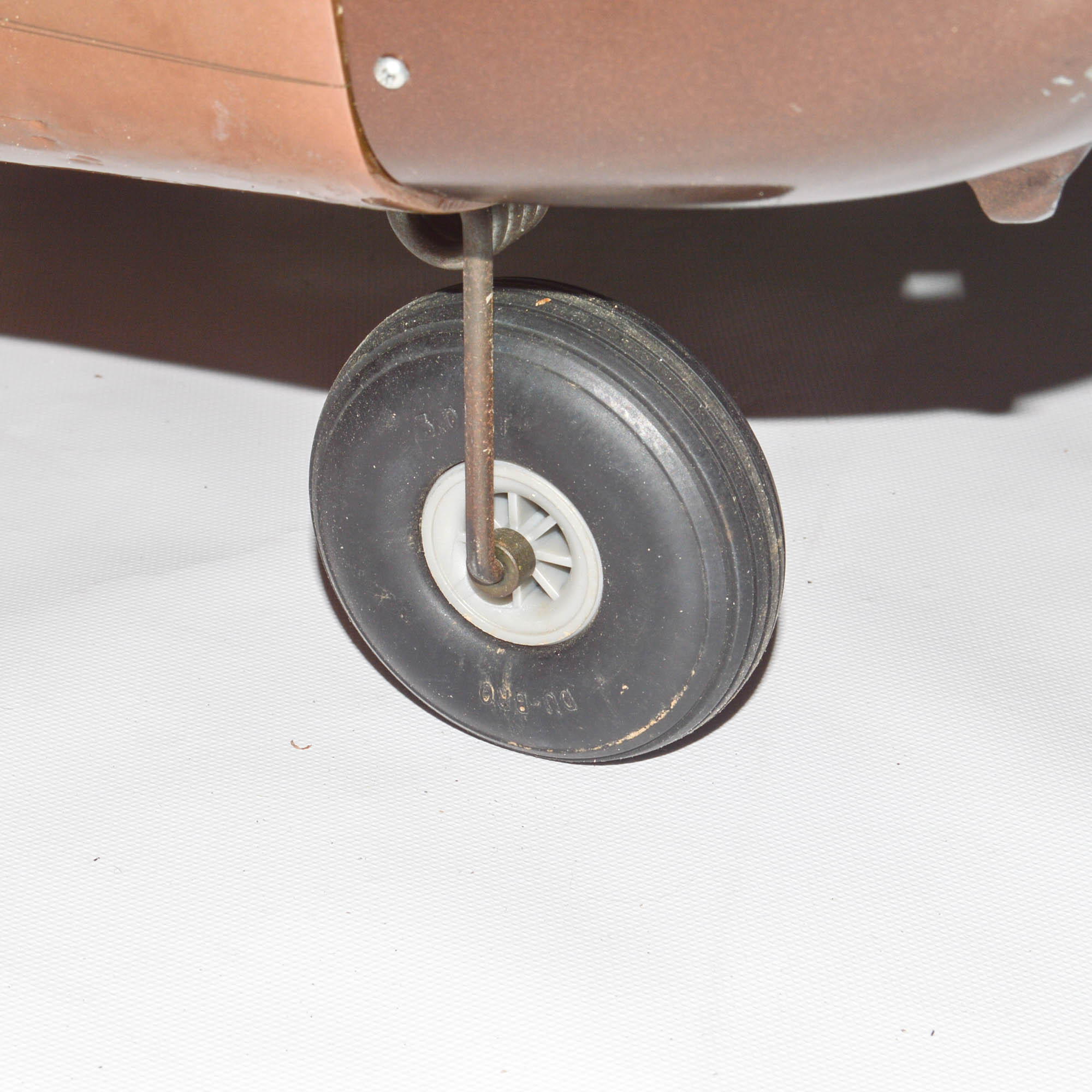 Radio Controlled Piper Comanche 6-Foot Wingspan Model Airplane