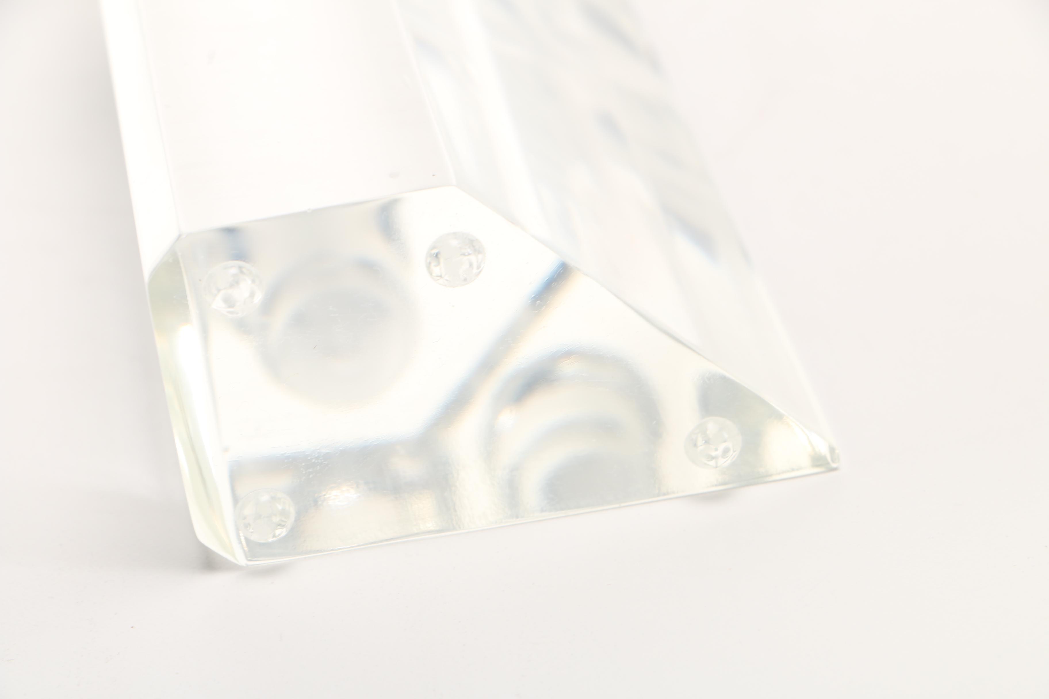 Modern Style Clear Acrylic Candle Holders