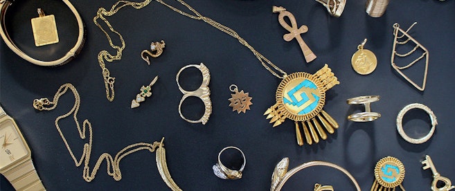 Tips of the Trade: How To Shop For Vintage Jewelry