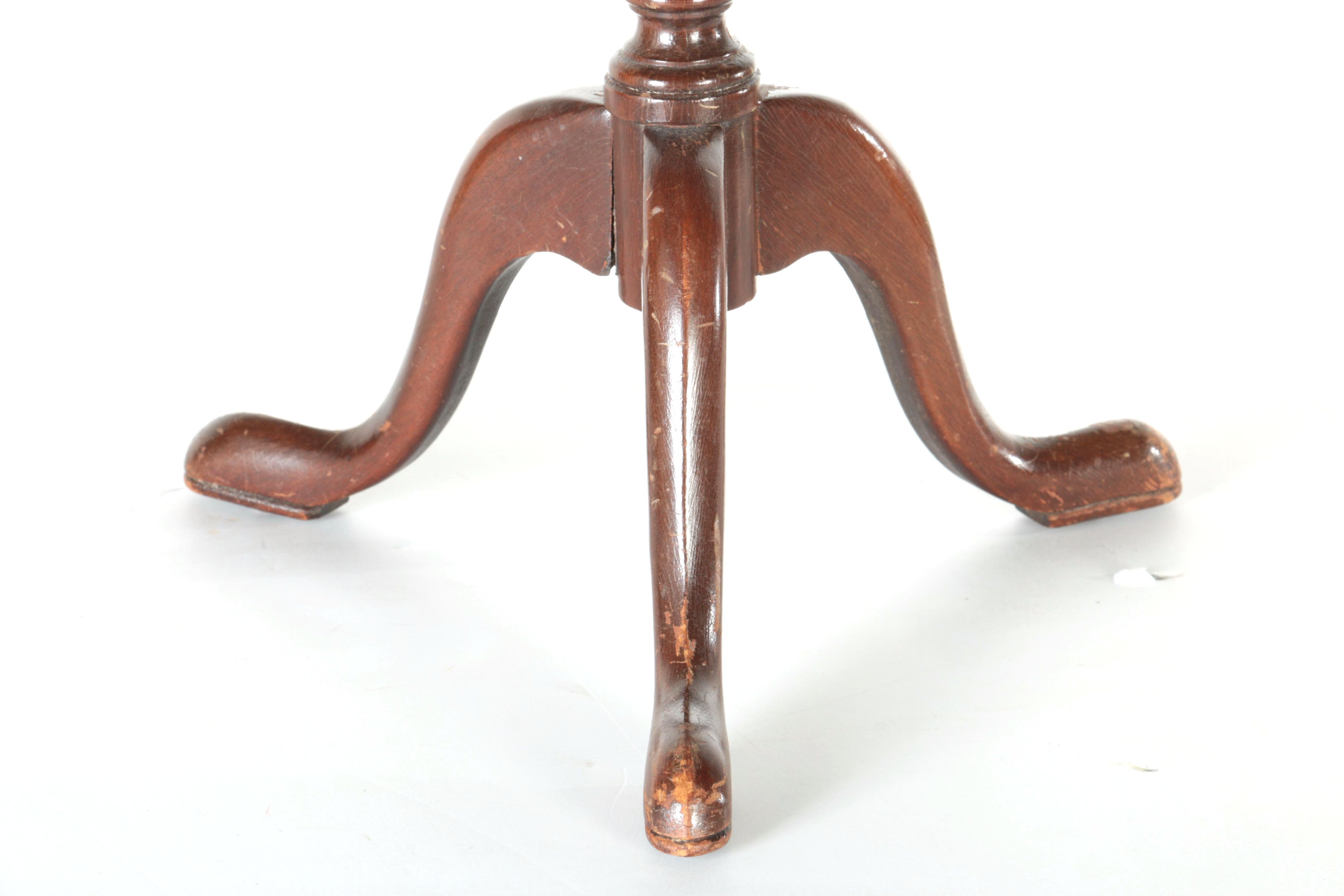 Vintage Federal Style Pedestal Side Tables